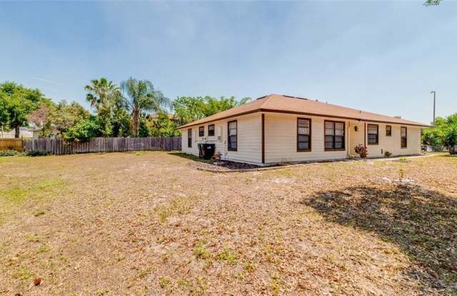 2441 FIELDING COURT Gallery 2