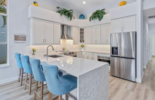 ** Luxury Furnished 2 bedrooms plus a den with Queen Bed\2 bath Private Pool Home in Fiddler’s Creek ** Available Annually or Seasonally | 2 Bedrooms + Den | 2 Bathrooms | Private Pool | 2-Car Garage ** Gallery 3