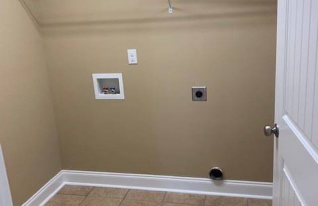 913 Thunder Creek Drive Gallery 3