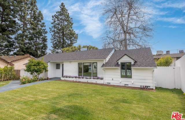 527 S Bentley Ave - 527 South Bentley Avenue, Los Angeles, CA 90049