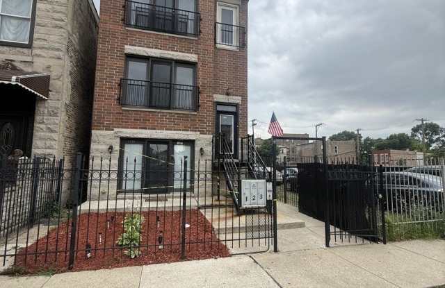 1114 S Albany Avenue Gallery 1