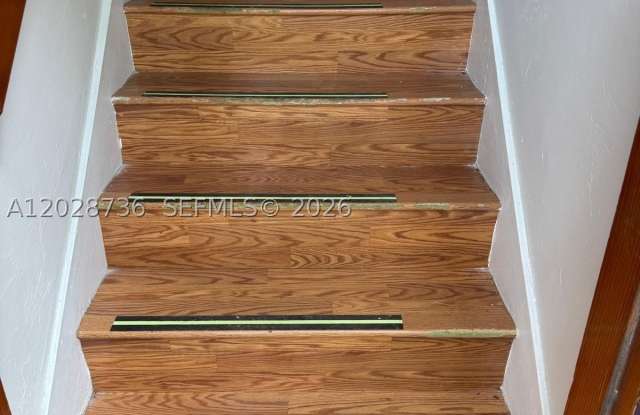 2107 Secoffee St photos photos