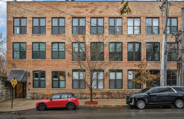 1760 W Wrightwood Avenue W photos photos