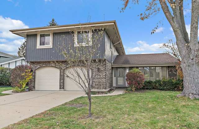 1126 Tiverton Court - 1126 Tiverton Court, Schaumburg, IL 60193