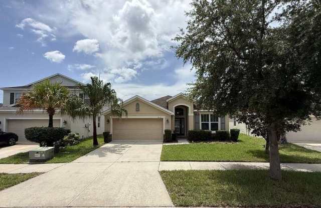 8222 Willow Beach Drive Gallery 3