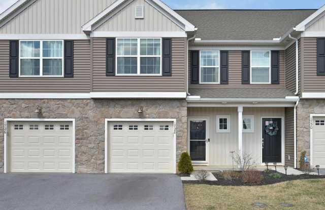 1728 FAIRBANK LANE photos photos