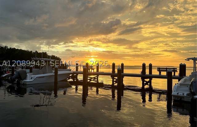 88500 Overseas Hwy Gallery 4