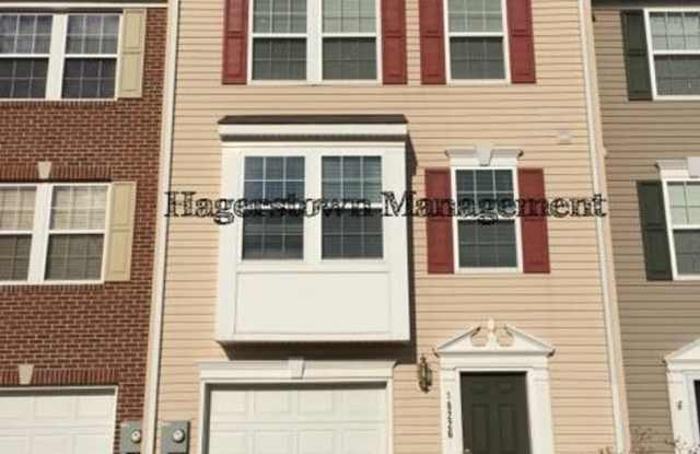 Townhouse Close to I-81 Roycroft Drive photos photos