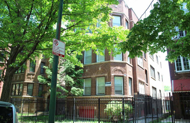 7427 South Chappel Avenue - 1ChicagoIL Gallery 1