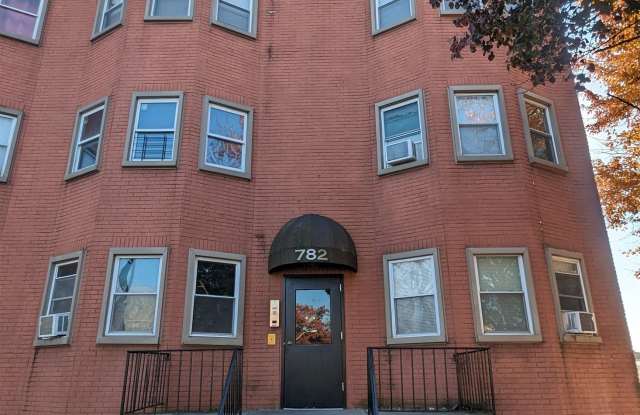 782 OCEAN AVE photos photos