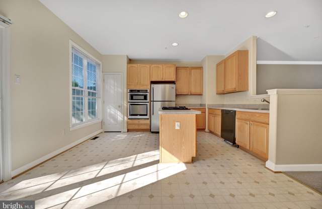 5428 MARSHALLS CHOICE Drive Gallery 3