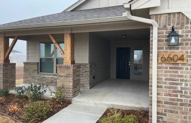6604 SE 84th Street Gallery 2