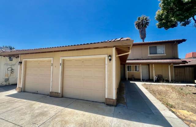 Duplex available in Little Saigon! photos photos Duplex available in Little Saigon! photos photos