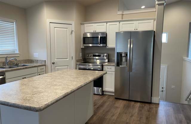 1523 Rancho Vista Drive Gallery 3