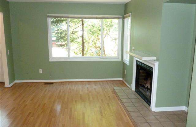 105 Tulip Tree Court Gallery 3