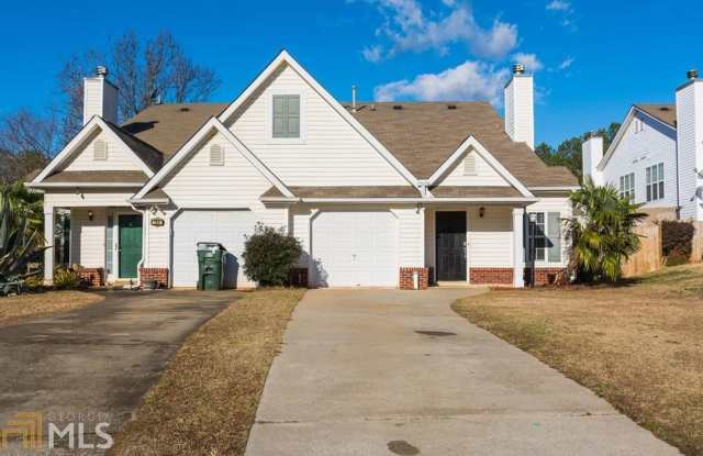 Gorgeous 2 bedroom 2 bath Newnan Like New! photos photos