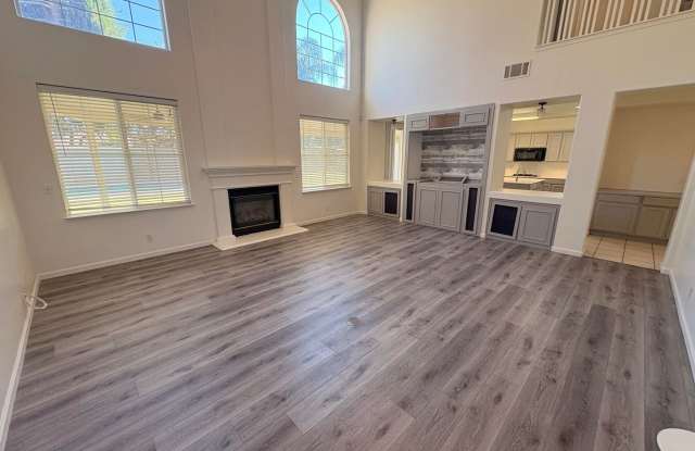 Huge 4 bedroom, 2.5 bathroom home for rent in Visalia Gallery 4