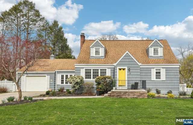 31 Weil Place - 31 Weil Place, Cresskill, NJ 07626 31 Weil Place - 31 Weil Place, Cresskill, NJ 07626