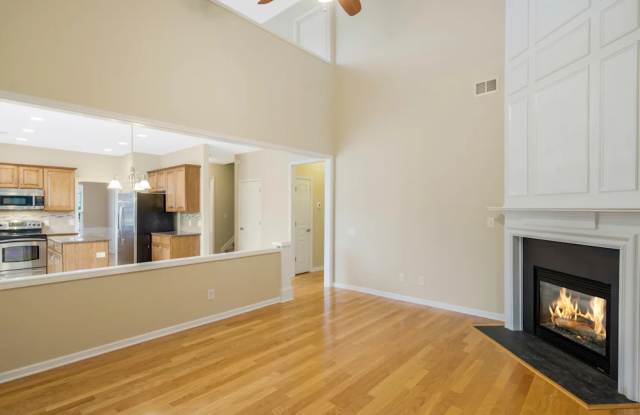 6204 Woodland Commons Dr Gallery 3