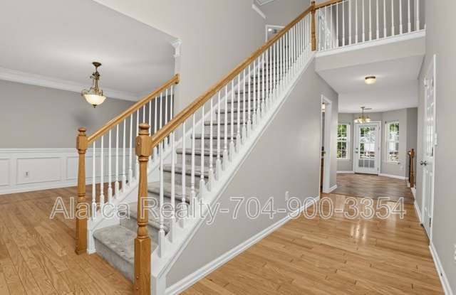 18603 Coachmans Trce Gallery 4