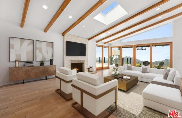 2255 Westridge Rd photos photos