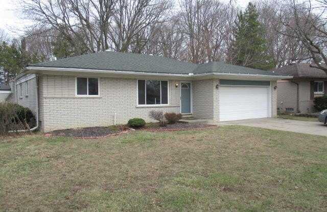 301 Buckingham Road photos photos