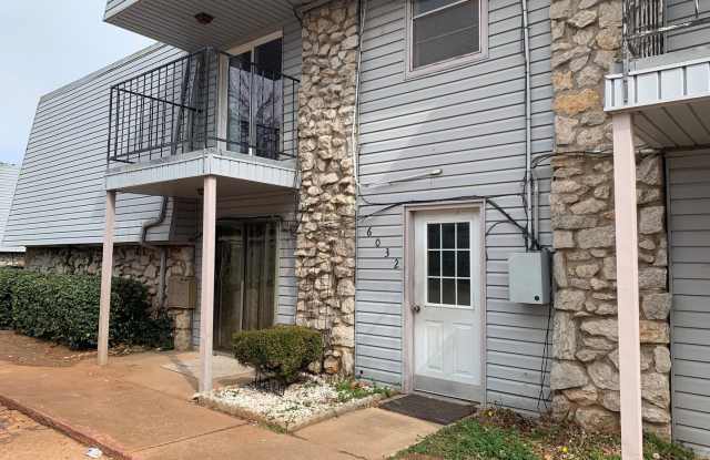 *******SECTION 8 APPROVED PROPERTY********Cute 2 Bed 1.5 Bath Condo In NW Expressway photos photos