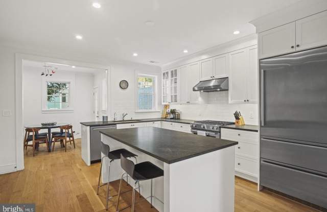 1920 35TH Street NW Gallery 2