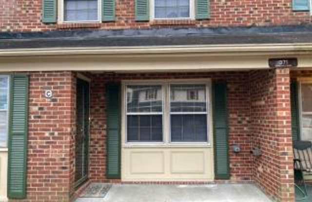 Call Sabrina Thomas at 757-767-0767 for more information photos photos