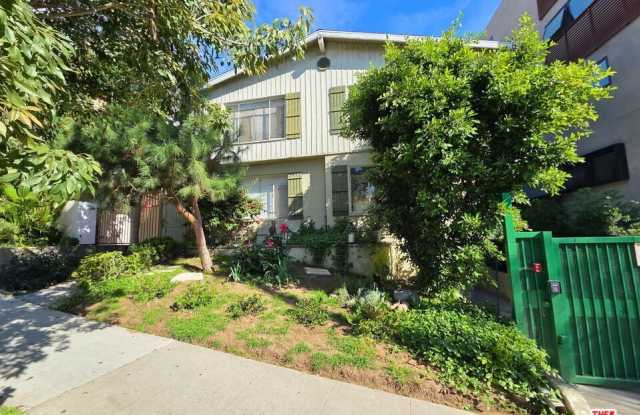 920 Westbourne Dr unit: 10 photos photos