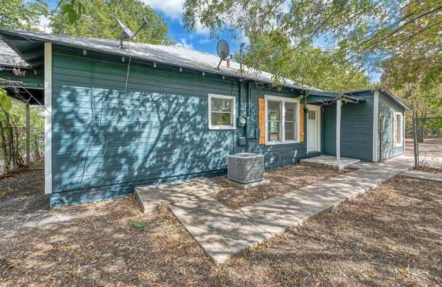 Spacious 4BD 2BA Home in Waco photos photos