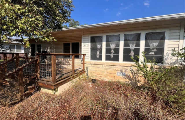 107 E Holland Street - 107 East Holland Street, San Marcos, TX 78666