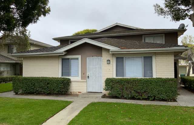 Quaint condo near Marina photos photos