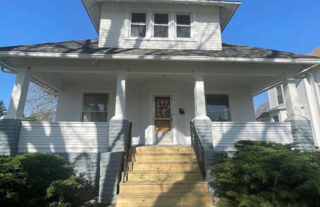 Just Renovated 3 bedroom, 1 bathroom house near Downtown Norfolk! photos photos