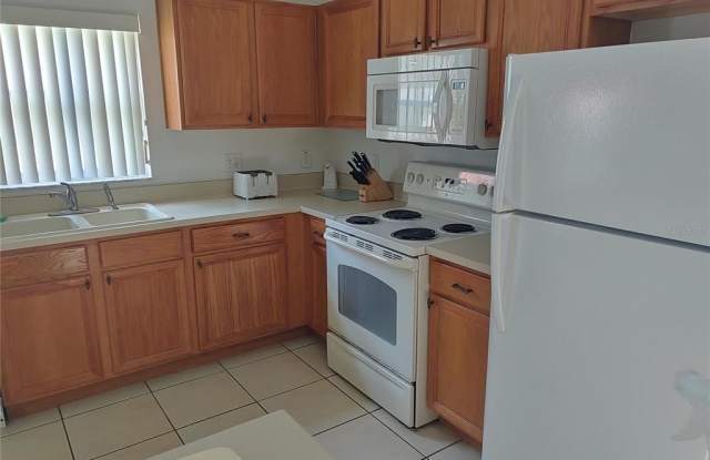 1346 SOLANA CIRCLE Gallery 3