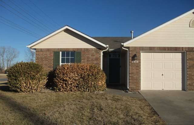 2908 Russel Court photos photos