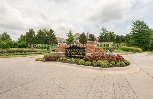 4261 NE Meadowcreek Circle unit: 105 Gallery 3