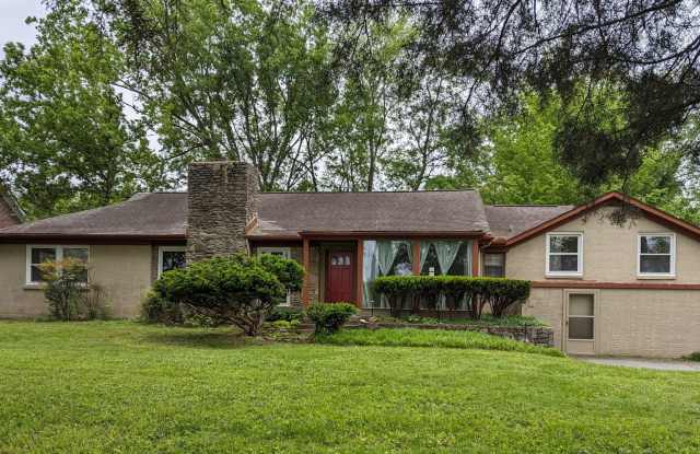 Belle Meade gem for anyone to call home! photos photos