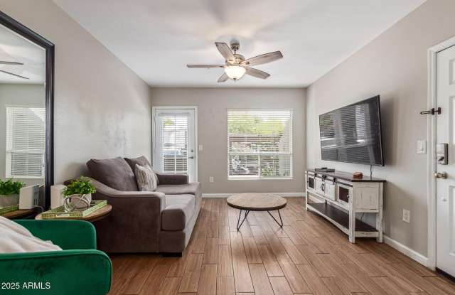 1825 W RAY Road photos photos