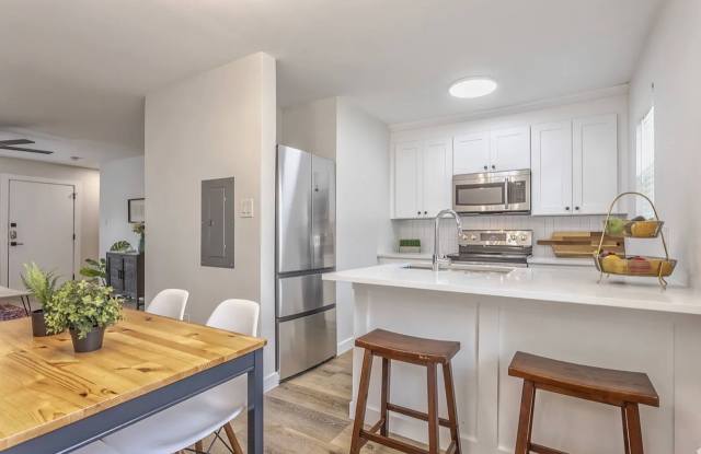 The District photos photos