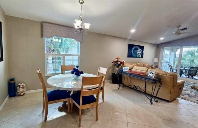 10112 Colonial Country Club Boulevard Gallery 4