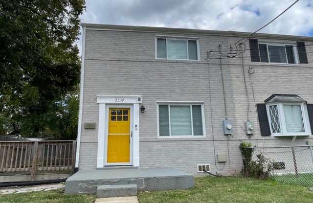 Beautiful 3 BR/ 1.5 BA Semi-Detached Home in Dupont Village! - 2230 Houston Street, Suitland, MD 20746