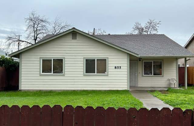 855 Pomona Ave., Oroville - With Solar!! - 855 Pomona Avenue, Oroville, CA 95965