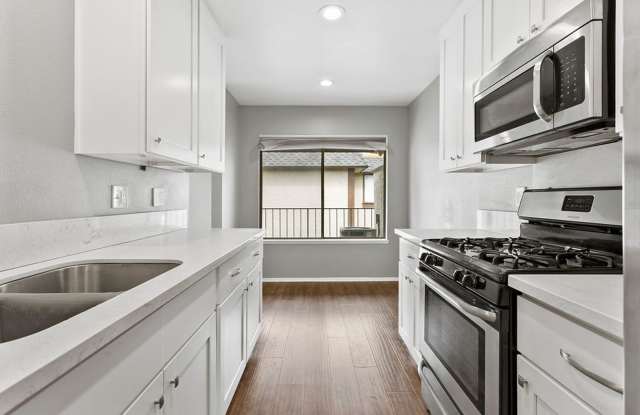 Light  Bright Upgraded Condo! photos photos
