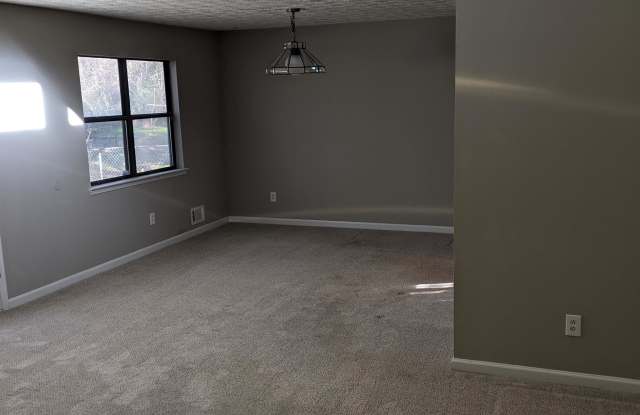 8251 Blackfoot Trail Gallery 2