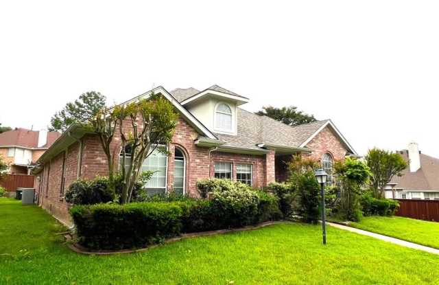 1305 Burlington Drive Gallery 3