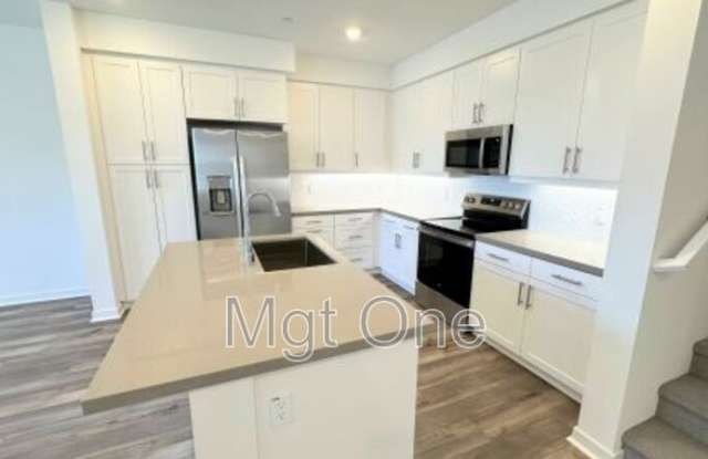 6111 Victoria Way Unit 107 Gallery 3