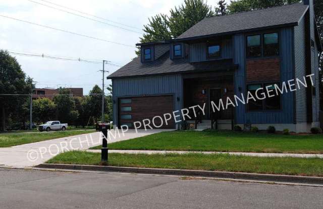 1034 Arlington Avenue Gallery 2
