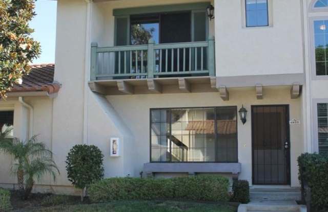 3Bed/2.5Bath Townhome off Poinsettia!~ Briarwood photos photos