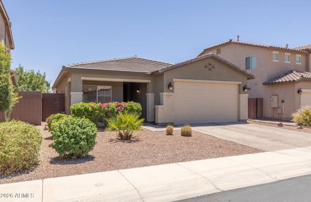 1407 W SMOKE TREE Avenue Gallery 3